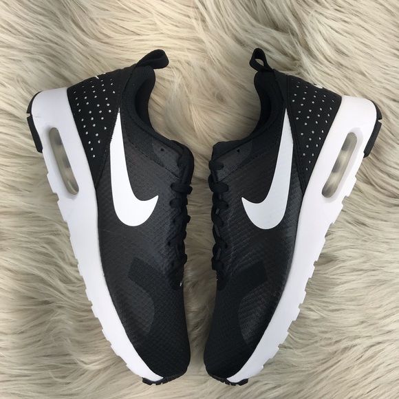 nike air max tava